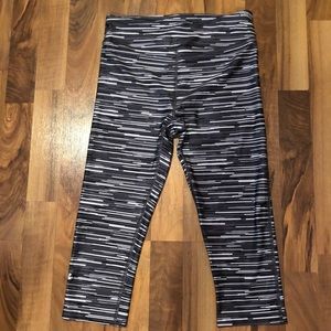 Under Armour capris